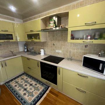 Продаж 3-х кімнатної квартири . Робоча