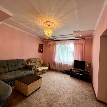 Євгена Коновальця вул., 200
