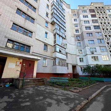 Здається в оренду 2-кімнатна квартира біля Градецького