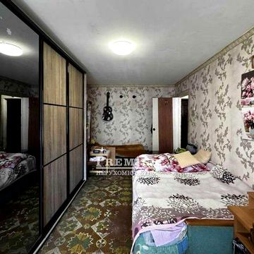 Продам квартиру 1- комнатную .