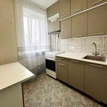 Продам квартиру на Черемушках.Щорса / ПриватБанк Ваучер Сертифікат Є-Відновлення