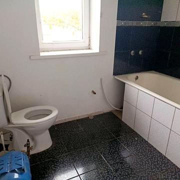 Доброго дня продається хата низіка ціна