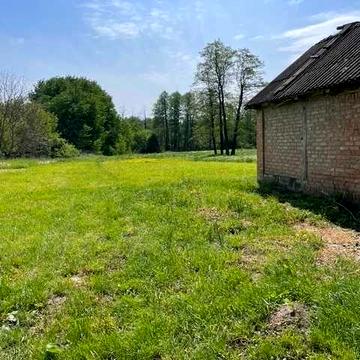 село Іванківці будинок,земельна ділянка 30 соток