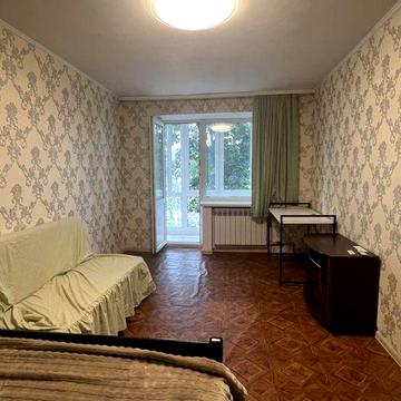 Сдам 1-комн .кв на длительный срок в центре