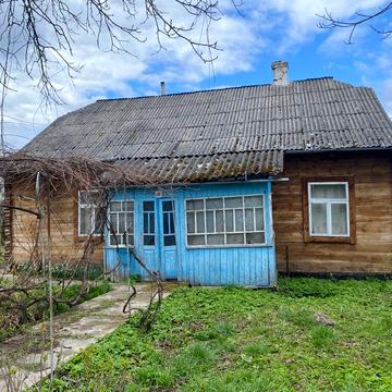 продам будинок в Ратне