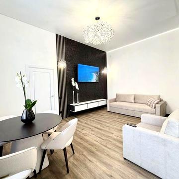 Продаж 2-х кімнатної дизайнерської квартири в центрі міста із панорамним видом на весь Стрий