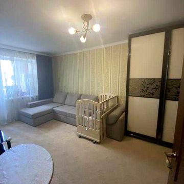 Продам 1к квартиру Метро Масельского 2й этаж\5ти