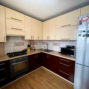 3 кімнатна новобудова 2 поверх 70 м кв автономне опалення