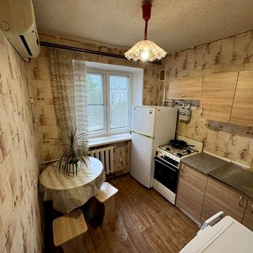 1 кімнатна квартира.Олени Теліги