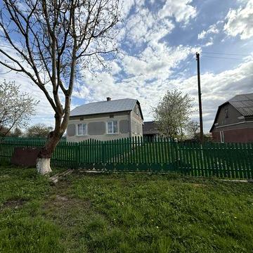 Продам будинок у с. Поповичі біля кордону з Польщею