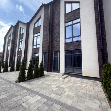 Продаю таунхаус централізовані комунікації