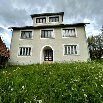 Продаються два будинки в селі Нижній Студений