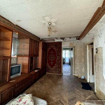 Продам 2х-кімнатну квартиру! Соломенку! Берегового, 23