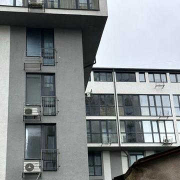 Продам квартиру студию, метро Вырлица 4 минуты пешком ЖК "Кам'янський маєток"