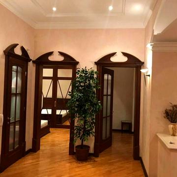 Высококачественная 4-х комн кв 160 м  Камин 2 спальни ул Пастера