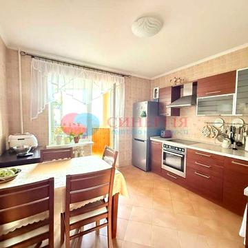 Продаж 3к квартира, Левка Лукяненка 15Г (Тимошенко), 2006 рік. Метро Мінська - 5хв пішки. Масив Оболонь