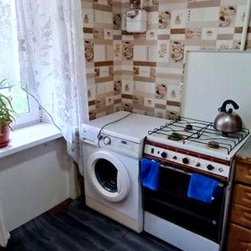Оренда 2к квартири на Олександра Поля 98.