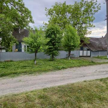 Продам будинок +10 соток землі