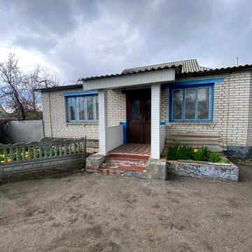 Продаж будинку в селі Острів, Білоцерківський район, розглядаємо Сертифікати