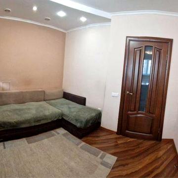 Продається 2-х кімнатна квартира з ремонтом. Постанови, Сертифікати