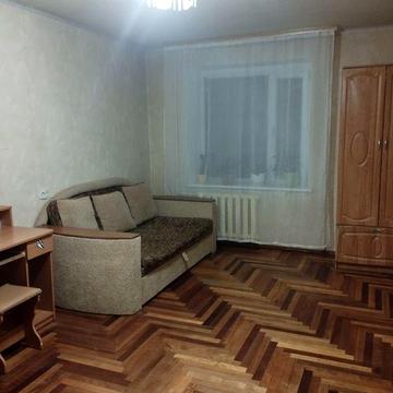 Сдам 1 квартиру Стародніпровська   вільна!