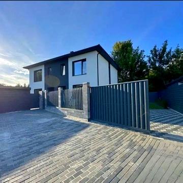 Продам будинок в центрі Гатного 2.5 сотки ГАЗ