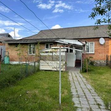 Продам частину будинка, власний двір, гараж, 61кв.м, котел