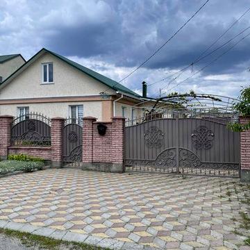 Продам будинок з меблями та технікою м.Гайсин