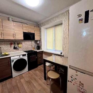 Продается 2 ком квартира , 1/5 р-н Малого рынка