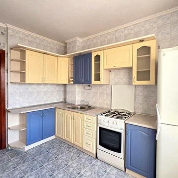 Продам 3-х кімнатну квартиру