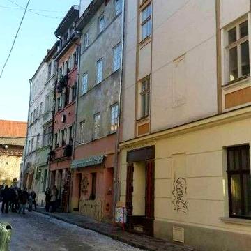 Продаж квартири на вул. Староєврейська