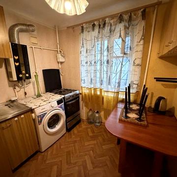Оренда 3 кімнатної квартири біля центрального ринку