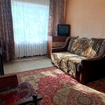 Здам однокімнатну квартиру, перший поверх, р-н. Військове містечко.