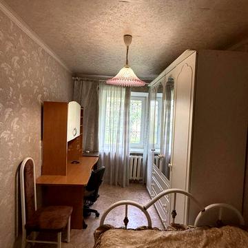 Сдам 3 комн. квартиру м. 23 августа 5 мин.