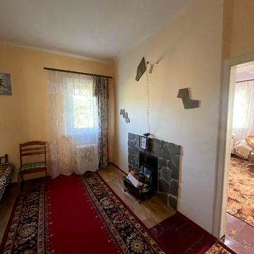 Продаж 2к Дім Центральна