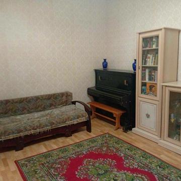 Оренда двокімнатної в центрі.