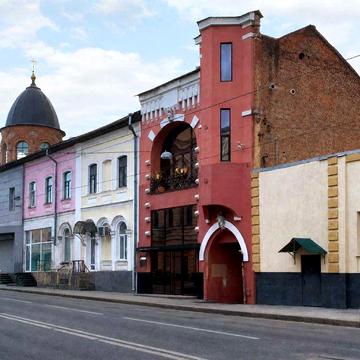 Сертификат!!! Продам 2к квартиру п. Шлях 42 переобладнану під художню майстерню.