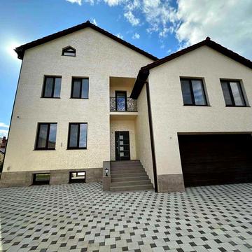 Новий будинок в Совіньйоні | 10 соток | Басейн