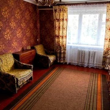 Продаж 2-кімнатної квартири з гаражем, землею та погребом, центр міста