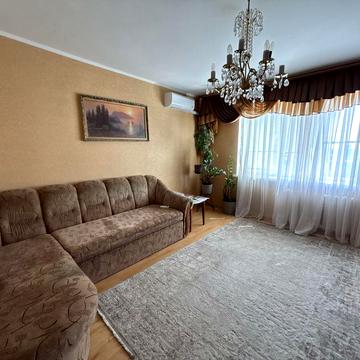 Продам 2-кімнатну квартиру по вулиці Левка Лукʼяненка,30