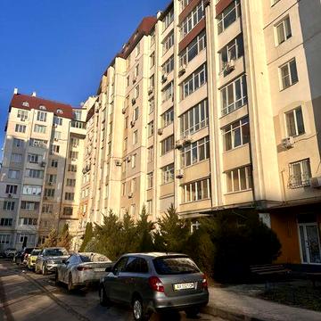 Продам 2 квартиру , новострой ЖилСтрой1 . С газом . Героев Харькова ЖК Жилстрой1