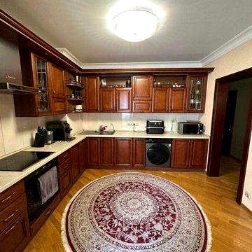Продаж 3-х кім квартири 97кв.м з ремонтом Пчілки 2Б Позняки