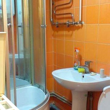 Продам 1 к Центр,КУБ заходи и живи.