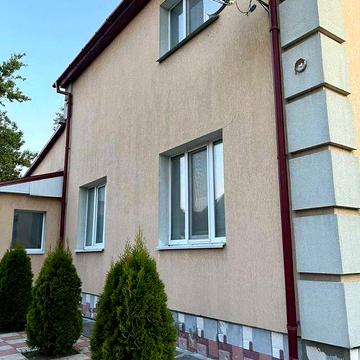 Продам будинок у м Василькові.