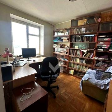 Продаж просторої  чотирьохкімнатної квартири на Пятихатках (91448)
