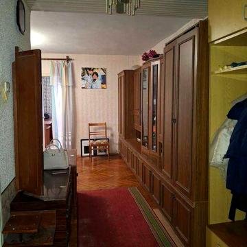 Продам 4х комн квартиру на Бочарова