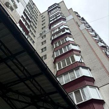 Продаю  3 -кім. квартиру м. Бровари вул.Шевченка 10-а