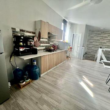 Квартира з ремонтом та окремим входом, дворівнева. Сертифікат, Ваучер