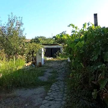 Продам дом в с.Мирное Одесской области(20 км от Одессы), на берегу р.Барабой
