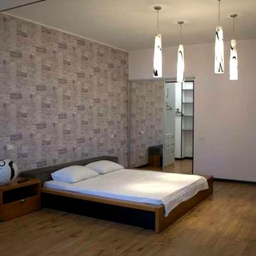 Будинок 450 м² на 9 станції Фонтану • 3 поверхи • 11 кімнат • готовий до проживання